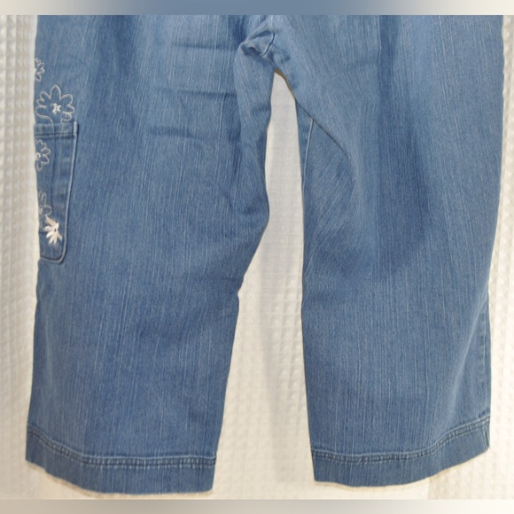 City Blues By Koret Cropped Jeans Women’s Size 14 - Picture 8 of 10